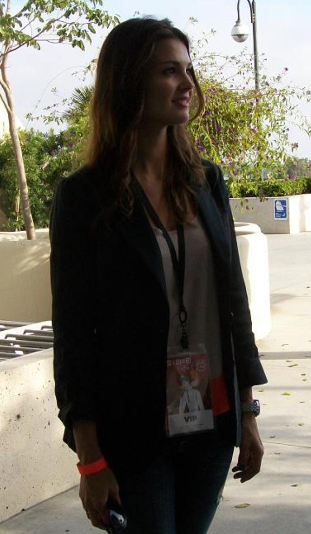 Femme Fatales: Exclusive San Diego Comic-Con Interview with Series Star the Terrific Tiffany Brouwer!