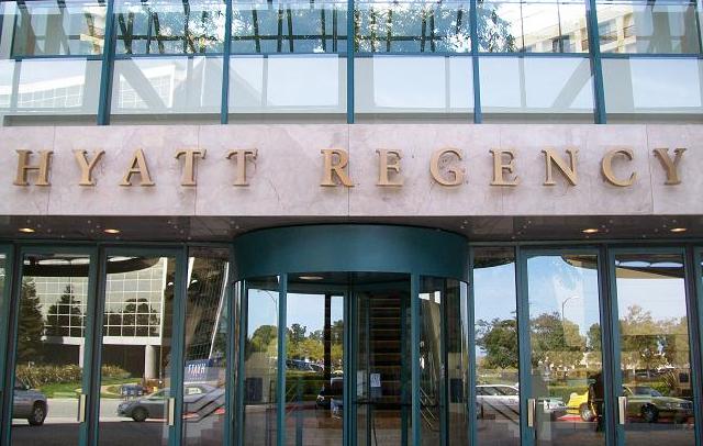 Creation Star Trek San Francisco - Hyatt Regency Airport entrance