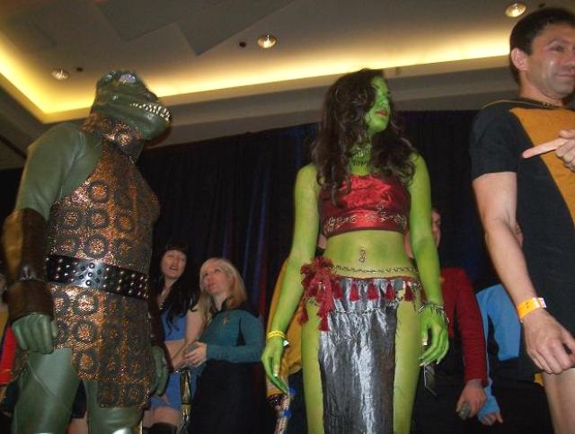 Creation Star Trek San Francisco - The Gorn and Green Orion Slave Girl