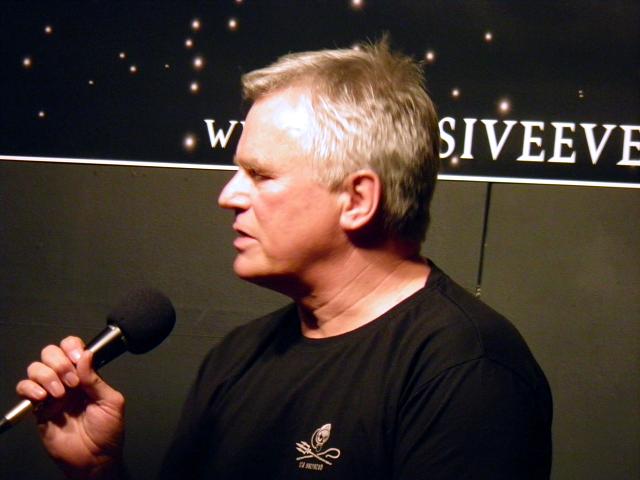 Chevron 7.6 - Richard Dean Anderson Saturday