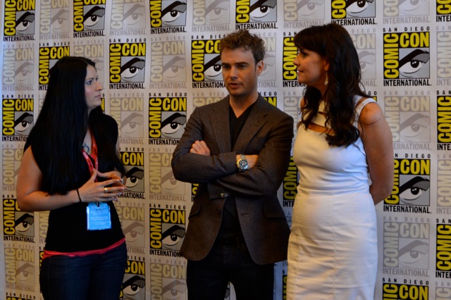 My SDCC adventure-Rachelle with Amanda Tapping & Robin Dunne