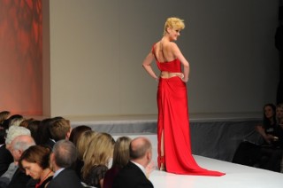 The Heart Truth Canada - Lauren Lee Smith wearing Ines Di Santo