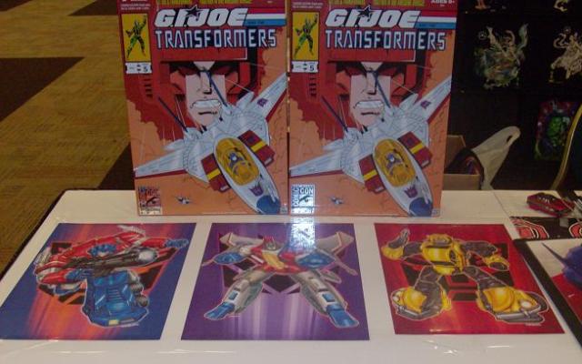 BotCon 2012 - Cool Transformer items for sale!