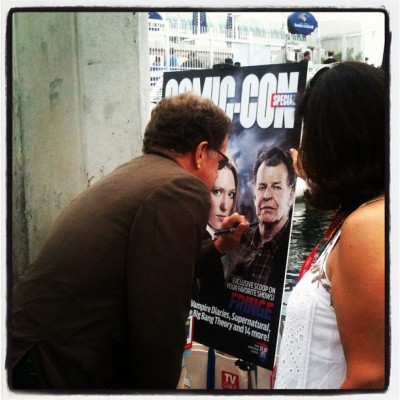 SDCC 2012 Fringe - John Noble signs poster