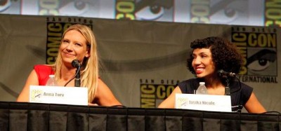 SDCC Fringe 2012 - Anna Torv and Jasika Nicole all smile at last panel