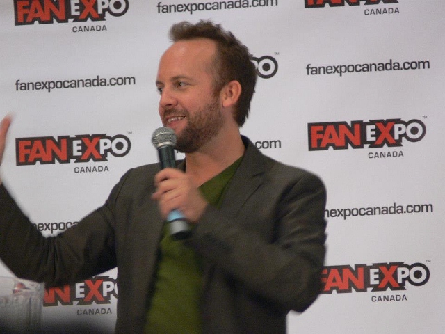 Fan Expo Canada 2012 - Teddy Wilson of InnerSPACE moderated Amanda Tapping's panel