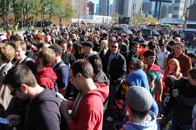 NYCC 2012 - Entrance Crowd