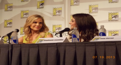 Defiance SDCC-2013 Julie Benz & Stephanie Leonidas