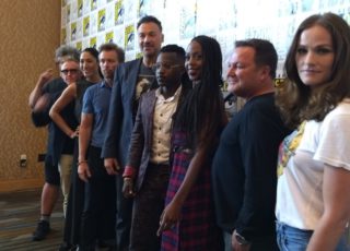 SDCC 2018 Van Helsing Press Cast on the Red Carpet