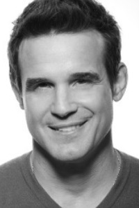 Click to visit and follow Eddie McClintock on Twitter!