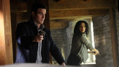 Warehouse 13 S4x10 - Pete and Myka search for the answers