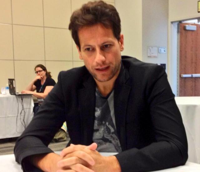 Origins 2013 -  Ioan Gruffudd being interviewed by FidgetTBC (Karina)