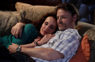 Cedar Cove - Olivia Lockhart and Jack Griffith snuggle