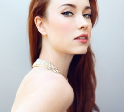 Click to visit and learn about Elyse Levesque at her official web site!